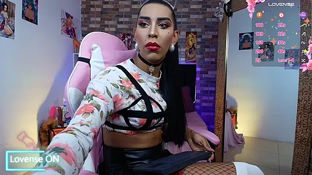 Starhott  online show from 09-17-25, 03:08