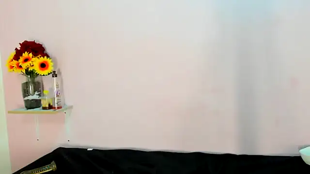 TeensNews18 online show from 10-20-25, 01:28