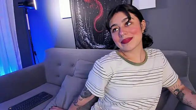 Snapshot of flower_smith_ chatting on 11-11-25, 11:43 flower smith online show from 11-11-25, 11:43