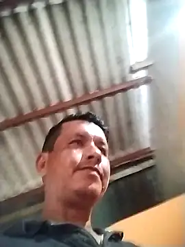 colombiano198720 online show from 11-17-25, 12:00