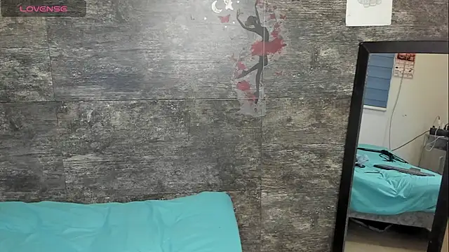 oriana olsen online show from 04-21-26, 04:19