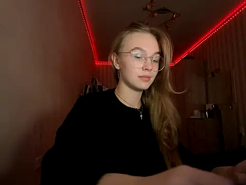 Snapshot of bellameow88 chatting on 09-22-25, 11:45 bellameow88 online show from 09-22-25, 11:45