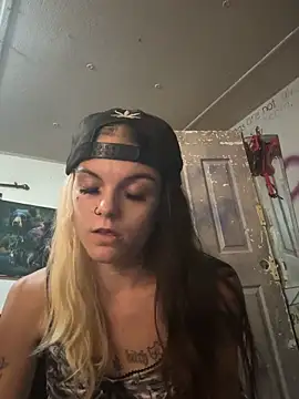 Snapshot of ittybittymeryssa chatting on 10-05-25, 06:34 ittybittymeryssa online show from 10-05-25, 06:34