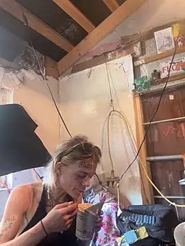 ittybittymeryssa online show from 04-29-26, 05:17