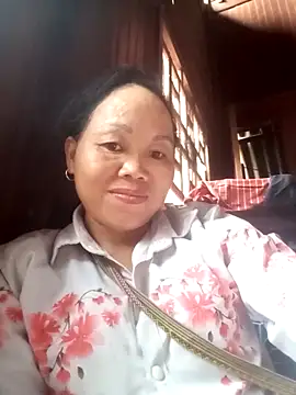 Snapshot of _YooY_ chatting on 09-13-25, 02:55  YooY  online show from 09-13-25, 02:55