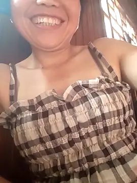 Snapshot of _YooY_ chatting on 09-14-25, 03:05  YooY  online show from 09-14-25, 03:05