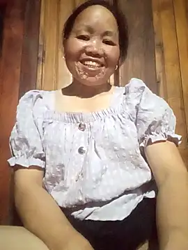 Snapshot of _YooY_ chatting on 09-15-25, 03:23  YooY  online show from 09-15-25, 03:23