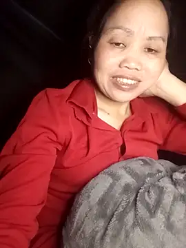Snapshot of _YooY_ chatting on 10-18-25, 03:35  YooY  online show from 10-18-25, 03:35