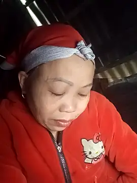 Snapshot of _YooY_ chatting on 12-02-25, 12:27 YooY online show from 12-02-25, 12:27