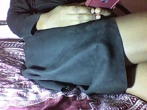 Snapshot of Moongodessy chatting on 09-24-25, 04:10 Moongodessy online show from 09-24-25, 04:10