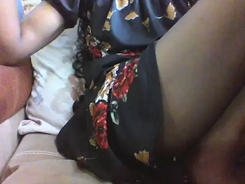 Moongodessy online show from 11-27-25, 09:44