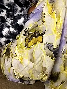 Moongodessy online show from 04-28-26, 07:19