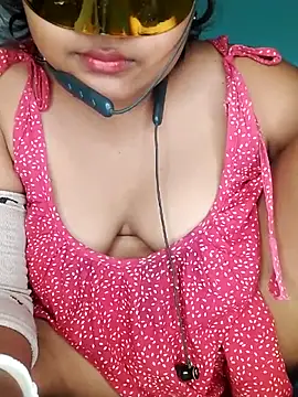 Snapshot of mimi87hoty chatting on 06-02-26, 05:59 mimi87hoty online show from 06-02-26, 05:59
