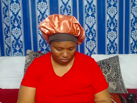 Snapshot of JUICEYLIPS333 chatting on 11-20-25, 06:13 JUICEYLIPS333 online show from 11-20-25, 06:13