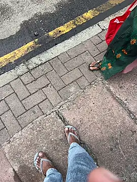 Snapshot of Senurak99 chatting on 11-10-25, 08:02 Senurak99 online show from 11-10-25, 08:02