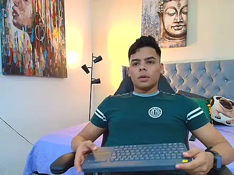 stewart mateo  online show from 09-13-25, 02:55