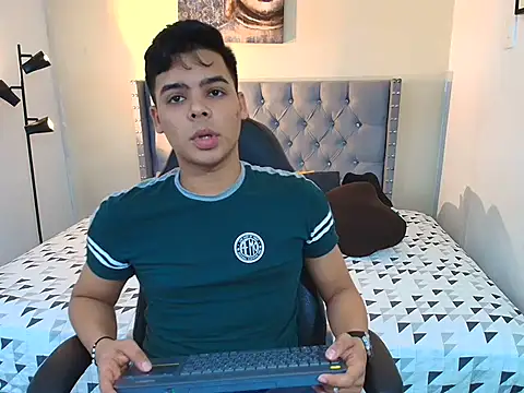 stewart mateo  online show from 09-22-25, 02:02