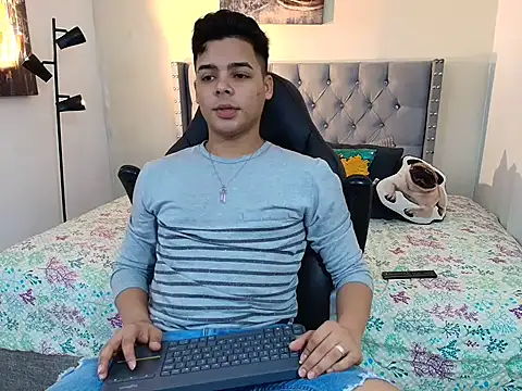 stewart mateo  online show from 10-21-25, 02:01