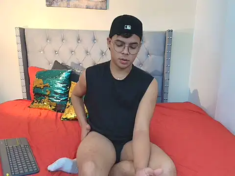 stewart mateo  online show from 11-22-25, 02:10