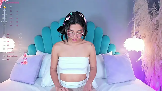 AlassiaHocthner online show from 10-07-25, 12:13