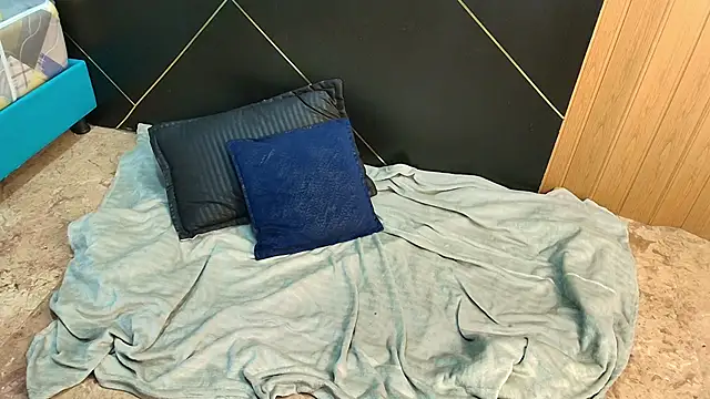 LiaMonroee  online show from 11-20-25, 11:43