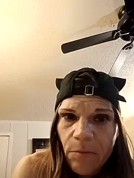 Snapshot of THATgirlUwont4get chatting on 09-09-25, 03:06 THATgirlUwont4get online show from 09-09-25, 03:06