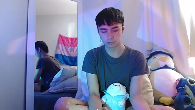 Snapshot of Noah_Blaze chatting on 09-25-25, 10:13 Noah Blaze online show from 09-25-25, 10:13