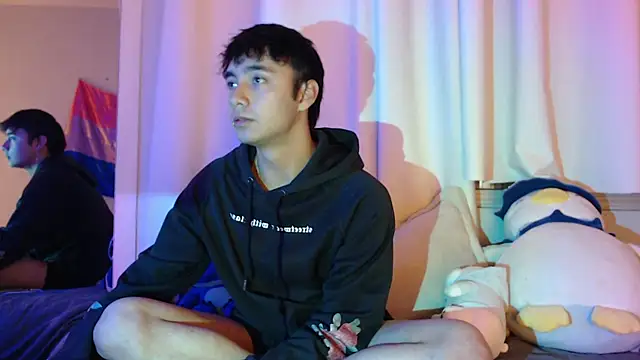 Snapshot of Noah_Blaze chatting on 10-05-25, 11:35 Noah Blaze online show from 10-05-25, 11:35