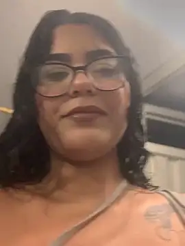 Snapshot of caritobeachdh chatting on 09-11-25, 01:49 caritobeachdh online show from 09-11-25, 01:49