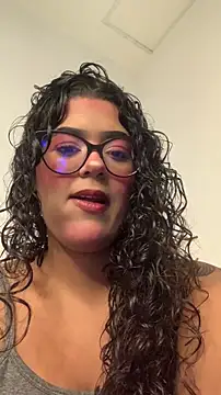 Snapshot of caritobeachdh chatting on 10-22-25, 06:35 caritobeachdh online show from 10-22-25, 06:35