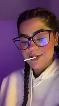 Snapshot of caritobeachdh chatting on 10-28-25, 05:00 caritobeachdh online show from 10-28-25, 05:00