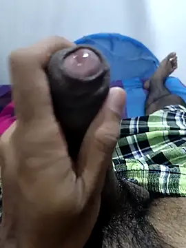 Snapshot of SHIFT1234 chatting on 12-17-25, 04:24 SHIFT1234 online show from 12-17-25, 04:24