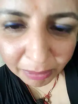 Snapshot of Jann_Riya333 chatting on 09-16-25, 03:02 Jann Riya333 online show from 09-16-25, 03:02