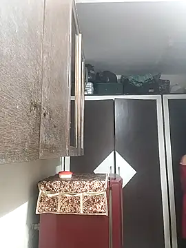 Snapshot of Jann_Riya333 chatting on 09-18-25, 01:18 Jann Riya333 online show from 09-18-25, 01:18