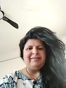 Snapshot of Jann_Riya333 chatting on 10-24-25, 03:14 Jann Riya333 online show from 10-24-25, 03:14