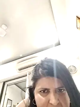 Snapshot of Jann_Riya333 chatting on 05-09-26, 06:13 Jann Riya333 online show from 05-09-26, 06:13