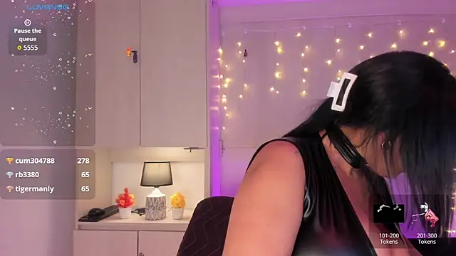 VickyRuiz  online show from 05-26-26, 08:05