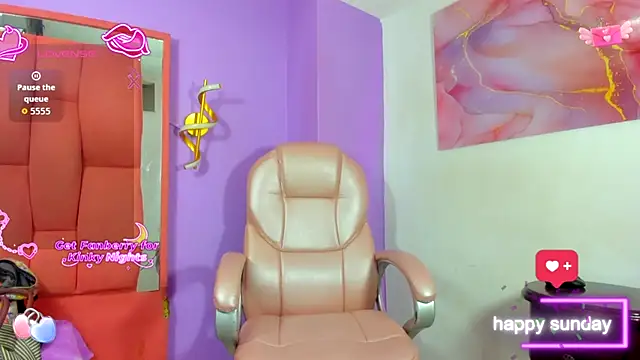 Snapshot of VICTORIAOBEY chatting on 11-17-25, 09:31 VICTORIAOBEY online show from 11-17-25, 09:31