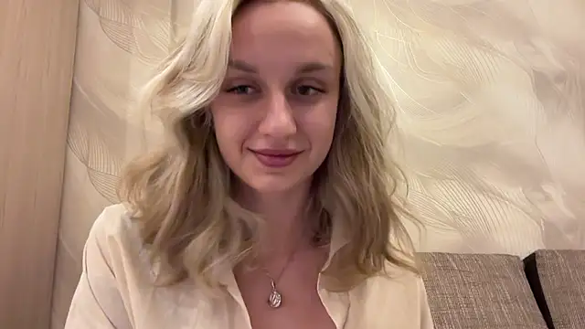 AdeleEverhart online show from 11-29-25, 06:11