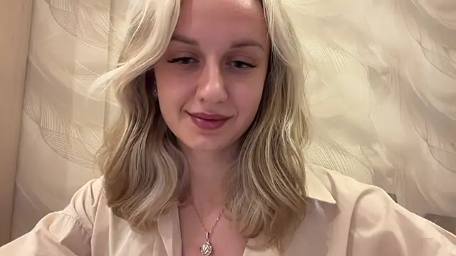 AdeleEverhart online show from 11-30-25, 06:23