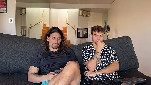 Snapshot of lenruy chatting on 12-18-25, 08:37 lenruy online show from 12-18-25, 08:37