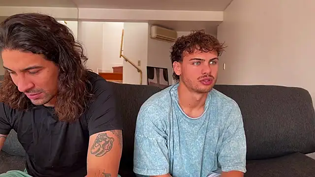 Snapshot of lenruy chatting on 02-11-26, 04:45 lenruy online show from 02-11-26, 04:45