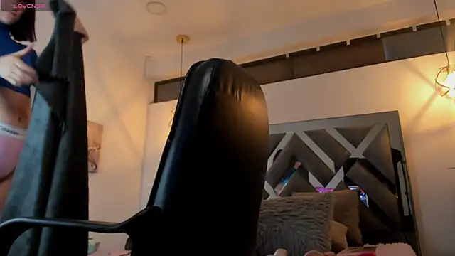 Candy Hott7 online show from 09-22-25, 08:55