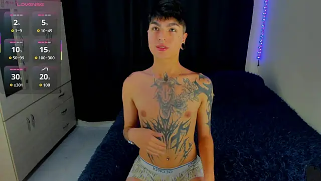 Snapshot of Dark_luckyyy chatting on 11-04-25, 08:08 Dark luckyyy online show from 11-04-25, 08:08