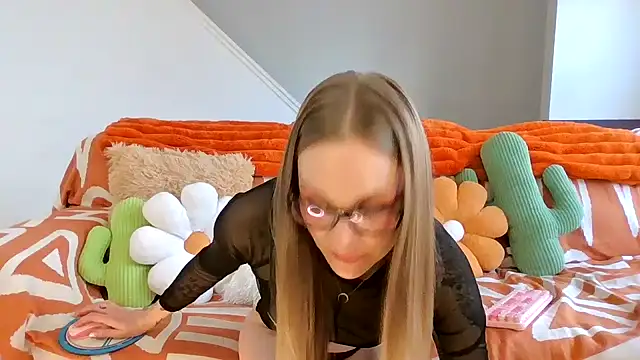 annadelrae444 online show from 04-24-26, 01:46