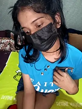 Snapshot of emali_baba chatting on 11-30-25, 04:27 emali baba online show from 11-30-25, 04:27