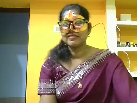 Snapshot of kavya1 chatting on 09-14-25, 06:07 kavya1 online show from 09-14-25, 06:07