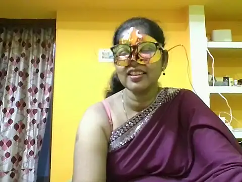 Snapshot of kavya1 chatting on 09-20-25, 06:31 kavya1 online show from 09-20-25, 06:31