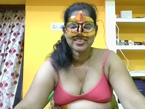 Snapshot of kavya1 chatting on 09-29-25, 06:29 kavya1 online show from 09-29-25, 06:29