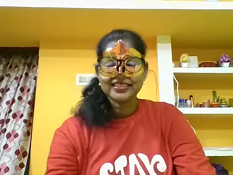 Snapshot of kavya1 chatting on 10-11-25, 09:08 kavya1 online show from 10-11-25, 09:08